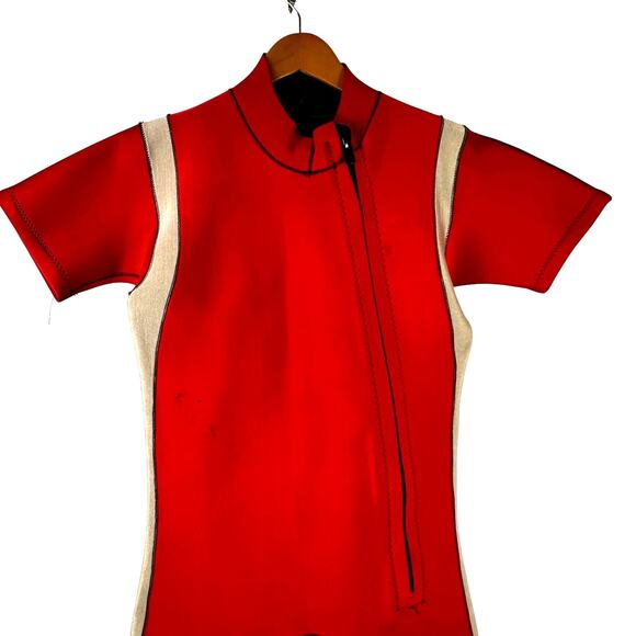 Vintage Mens Red Ski Warm The Wetsuit of Champions Short Sleeve and Shorts - Picture 2 of 10